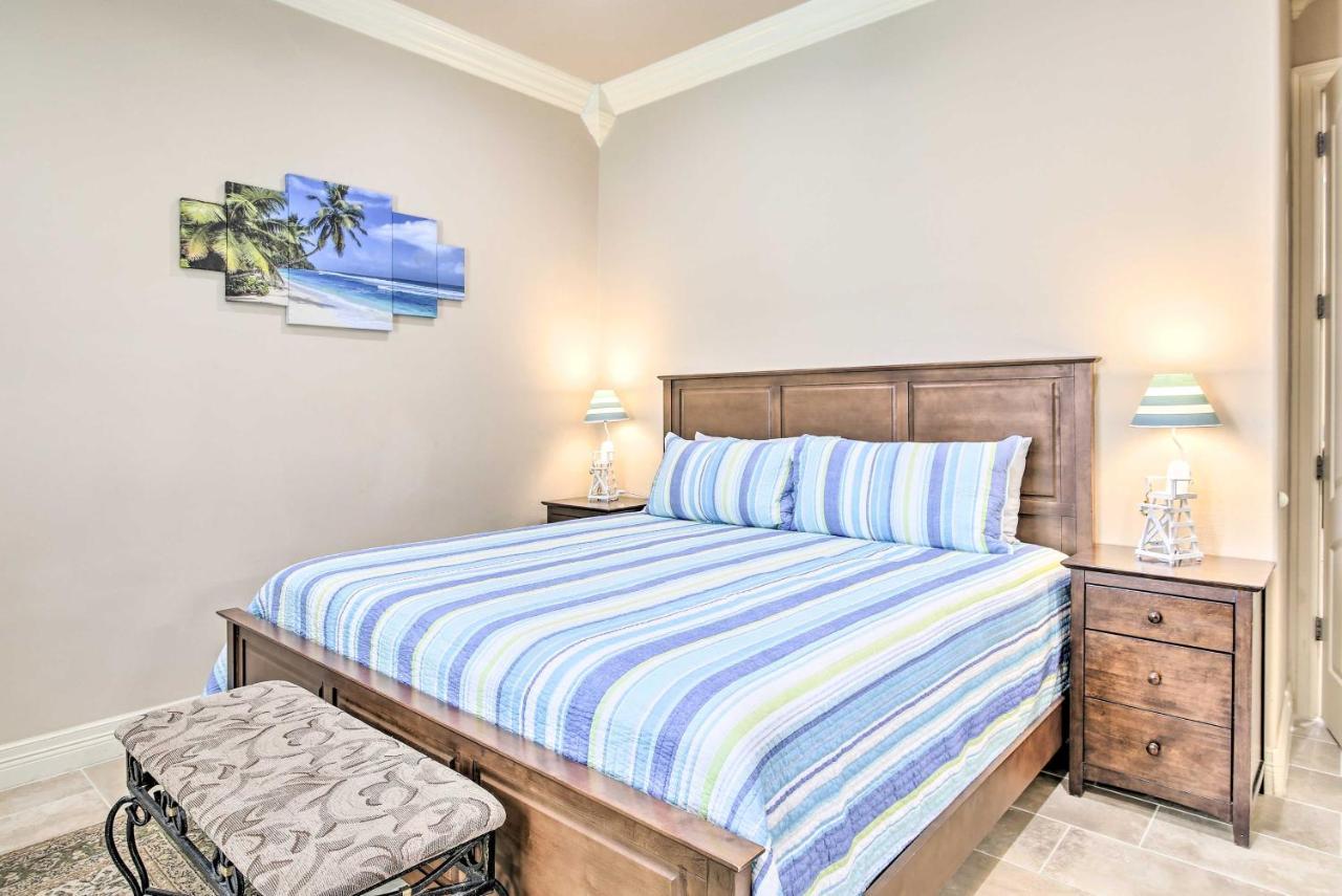 South Padre Island Condo - 200 Ft To Beach! 외부 사진
